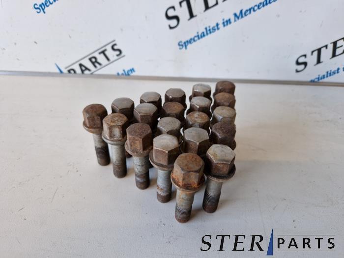 Kit boulons de roue d'un Mercedes C-Klasse, 3 mois de garantie, Utilisé, -, -