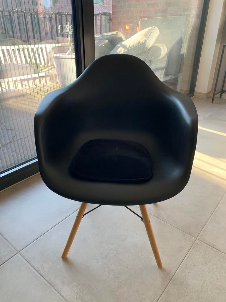 Koopje 4 x stoelen, Huis en Inrichting, Stoelen, Gebruikt, Zwart, Vier, Modern