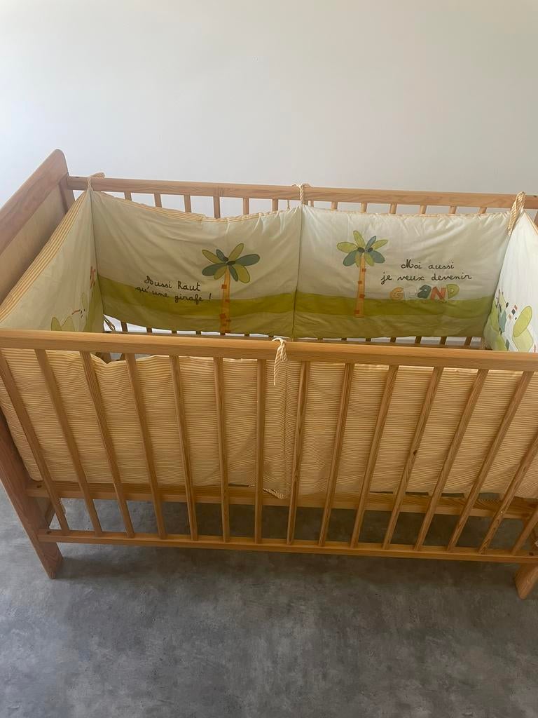 Lit bebe (3 niveaux) matelas anti acarien neuf, Enlèvement, Comme neuf, Lit