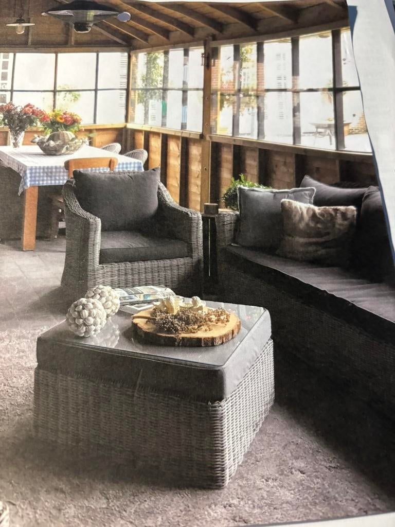 UNIEKE KOOP !!! Merk “ Bristol” buiten salon, Ophalen, Zo goed als nieuw