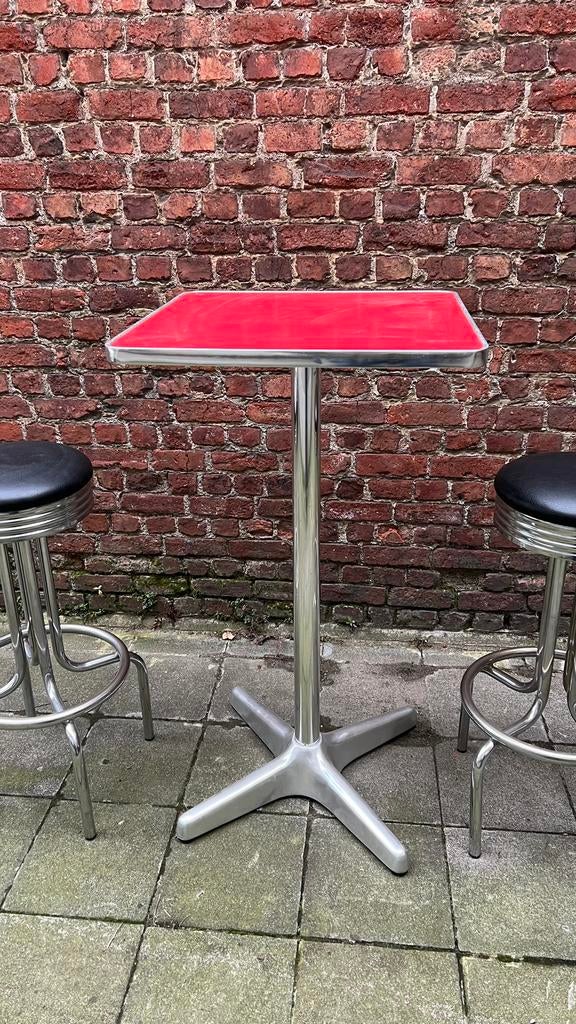Statafel+2 krukken memphis,diner, Ophalen, Gebruikt