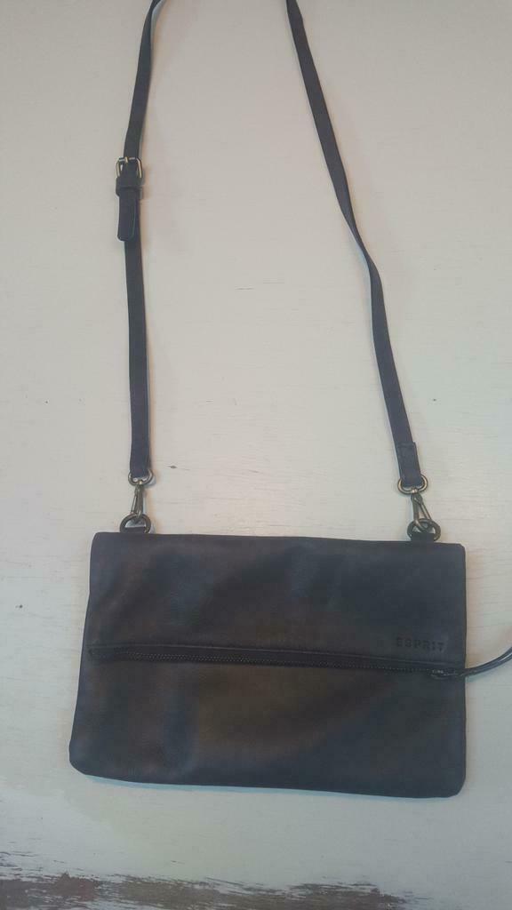 Esprit leren schoudertas, Handtassen en Accessoires, Tassen | Schoudertassen, Esprit, Bruin, Ophalen of Verzenden