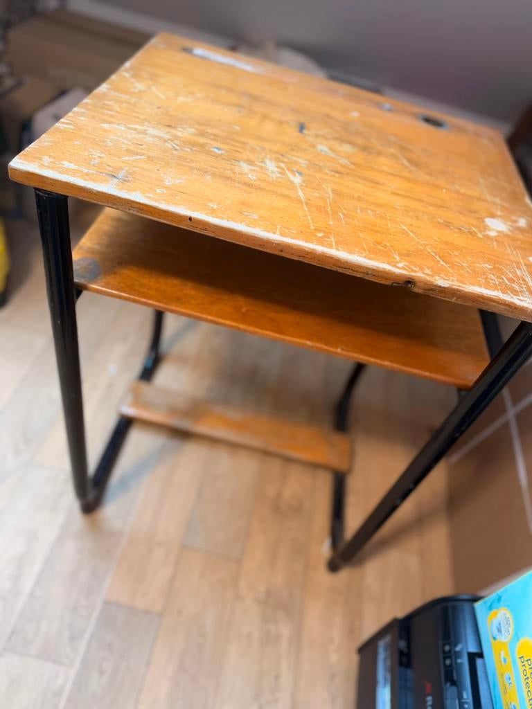 Bureau d’ecoliers, Ophalen, Gebruikt