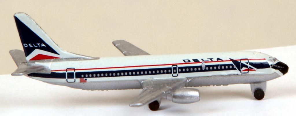 Schabak : Boeing 736-300 Delta Airlines, Enlèvement ou Envoi, Utilisé, Modèle réduit