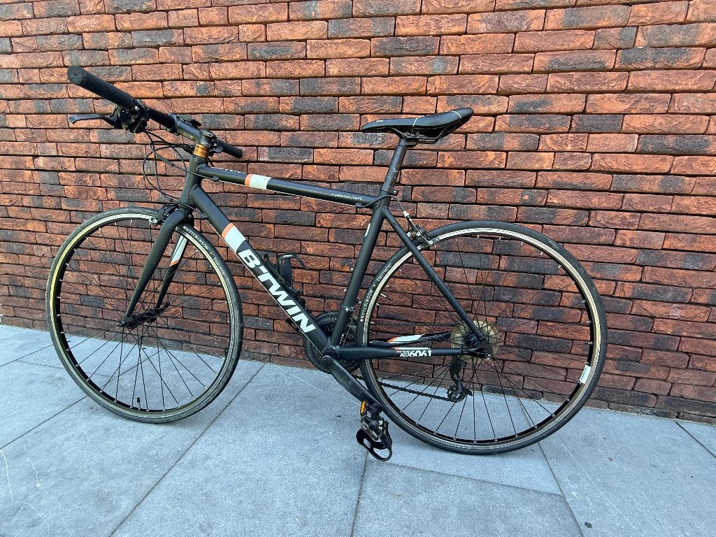 Triban 500 maat M + Sigma SC 500, Fietsen en Brommers, Gebruikt, 26 inch, Velgrem, Meer dan 20 versnellingen