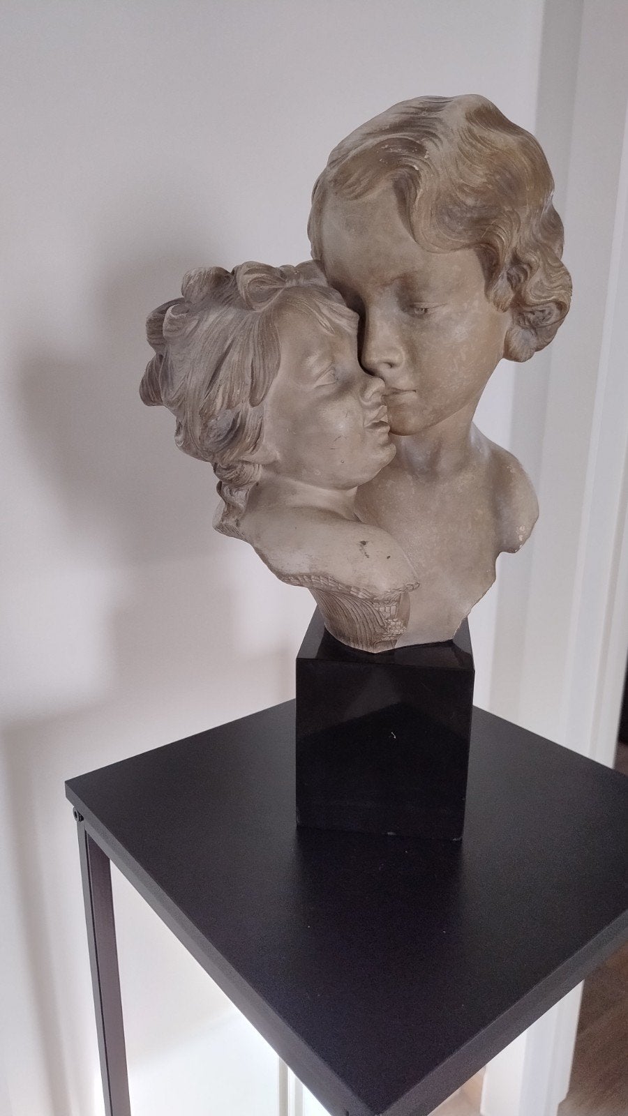 Beeld A. Carli, Antiquités & Art, Enlèvement, Statue