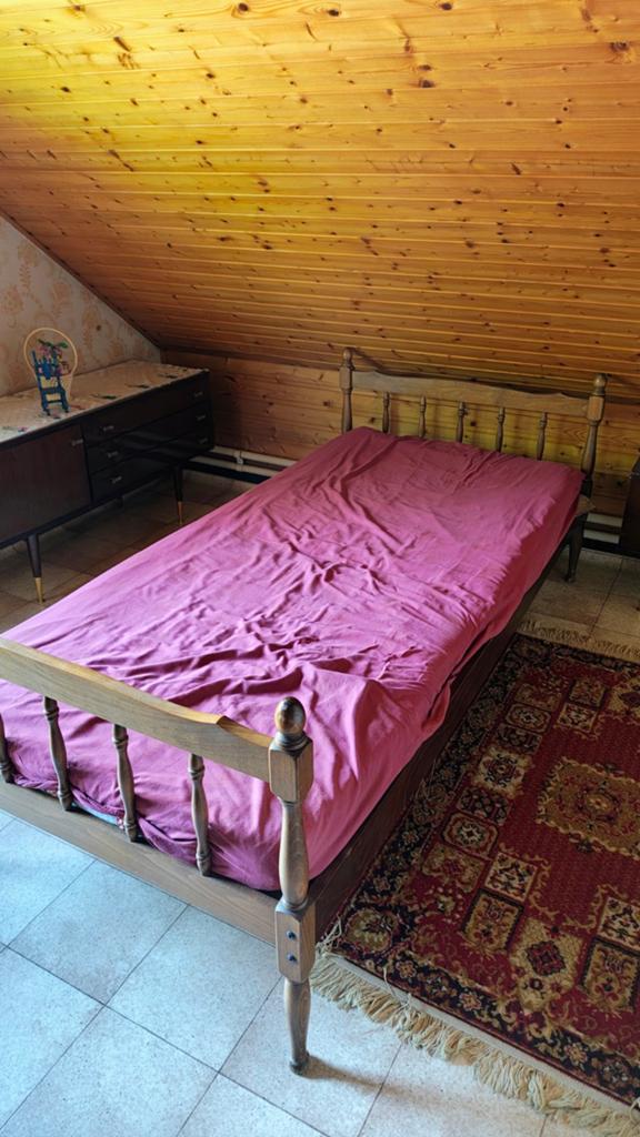 Bed met nachtkastje, Antiek en Kunst, Ophalen