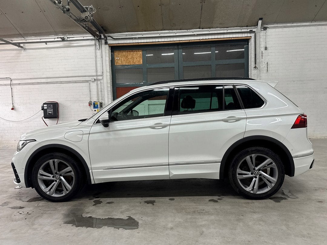 Volkswagen TIGUAN 1.4 TSI Plug-in eHybrid R-Line IQ Lights|3, 245 pk, 4 cilinders, 35 g/km, Wit