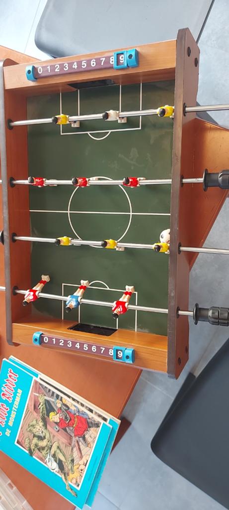 Voetbal kasje te koop €7, Ophalen