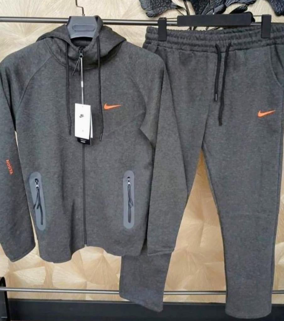Survêtement Nike (Nouveau), Enlèvement, Taille 48/50 (M)