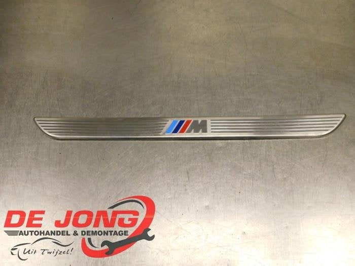 Bande décorative d'un BMW X5, -, 3 mois de garantie, Utilisé, -