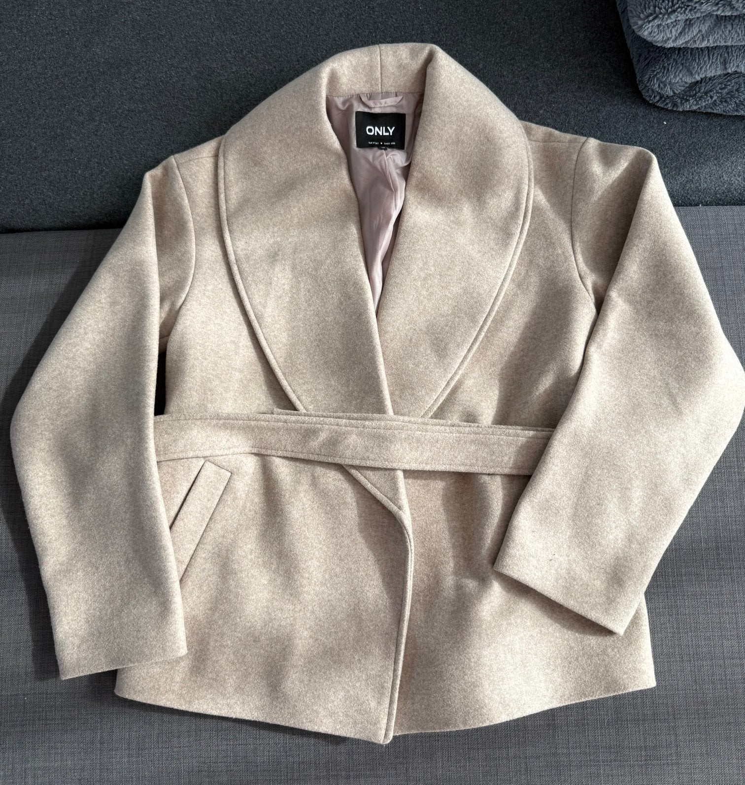 Veste beige - ONLY - Taille XS, Vêtements | Femmes, Enlèvement, Comme neuf, Beige