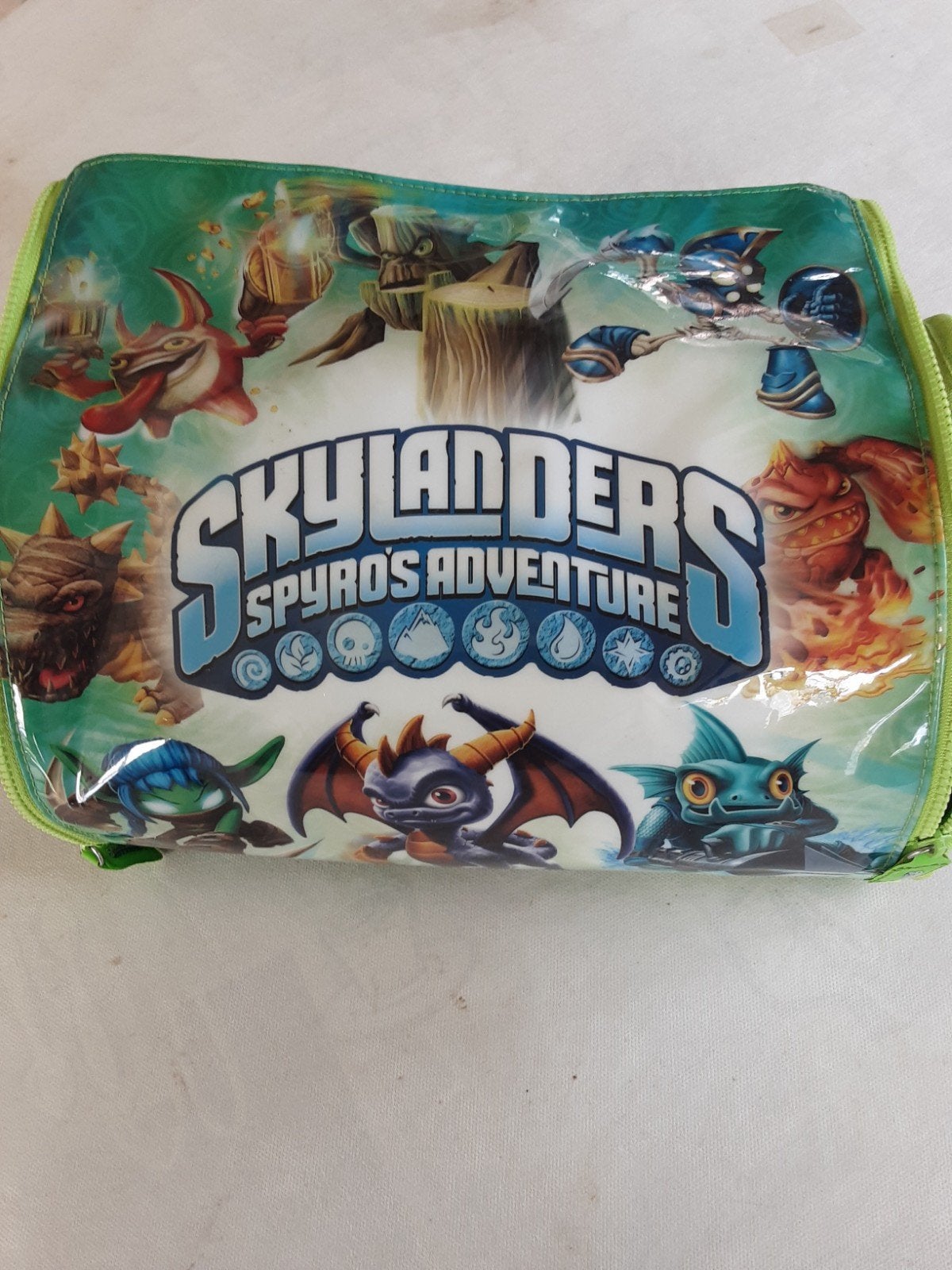 Skaylanders tas met 8 popjes
In goede staat
5€ voor alles, Ophalen of Verzenden