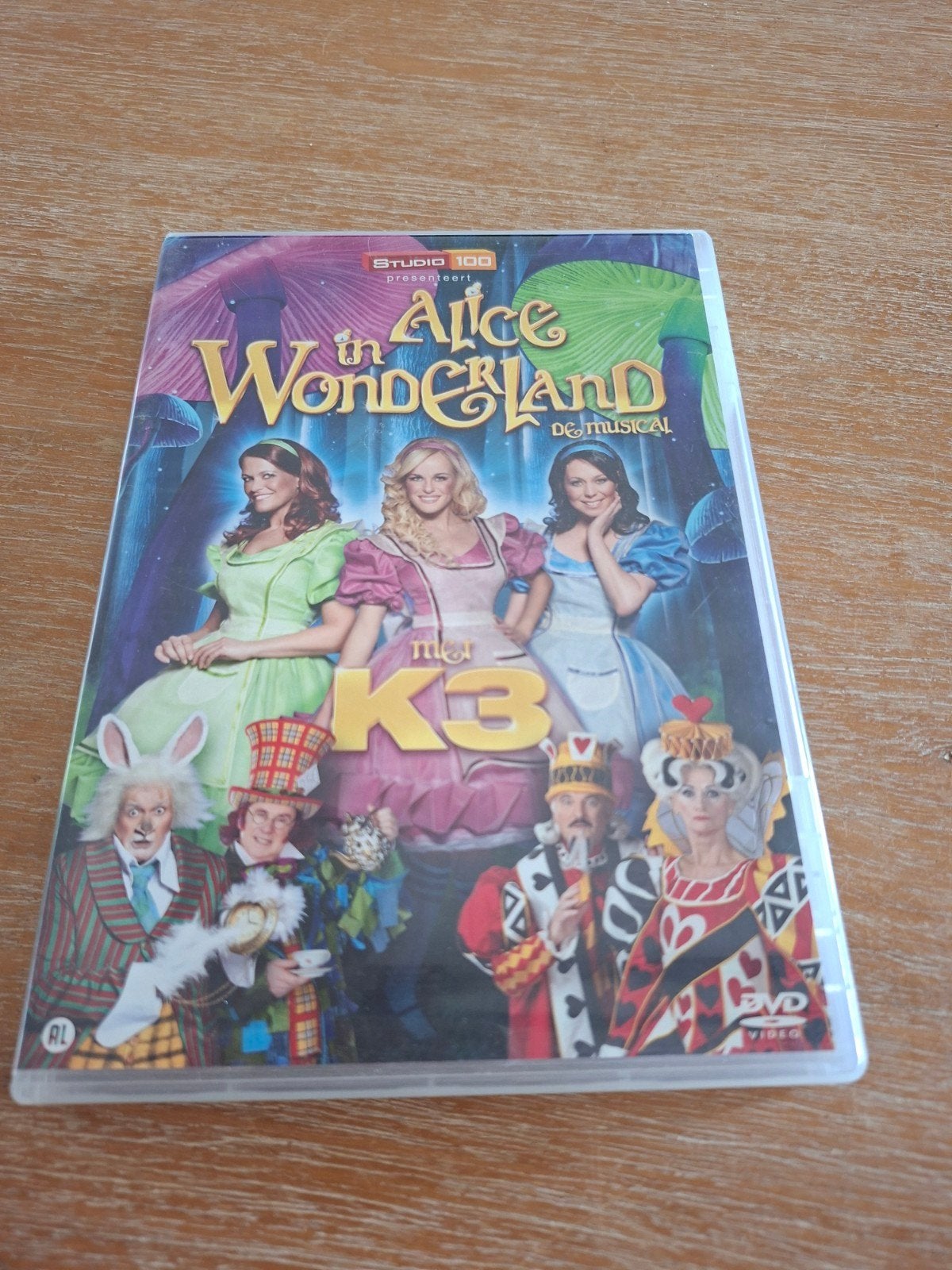 dvd K3 - Alice in Wonderland, Cd's en Dvd's, Alle leeftijden, Ophalen of Verzenden, Zo goed als nieuw