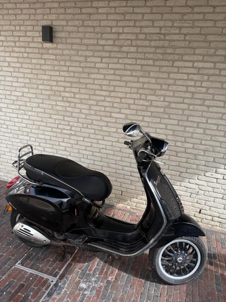 Vespa S sprint zwart A klasse met schade, Ophalen, Gebruikt, Benzine, 25 cc