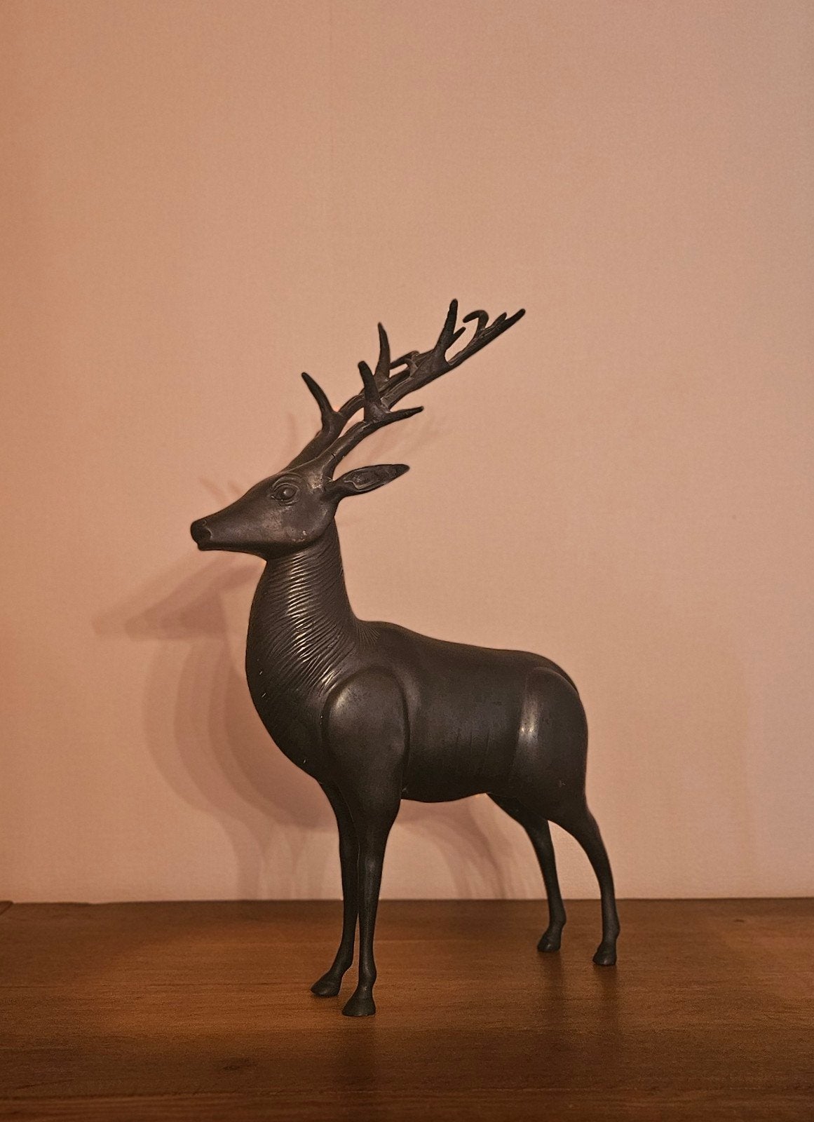Bronzen Hert, Ophalen