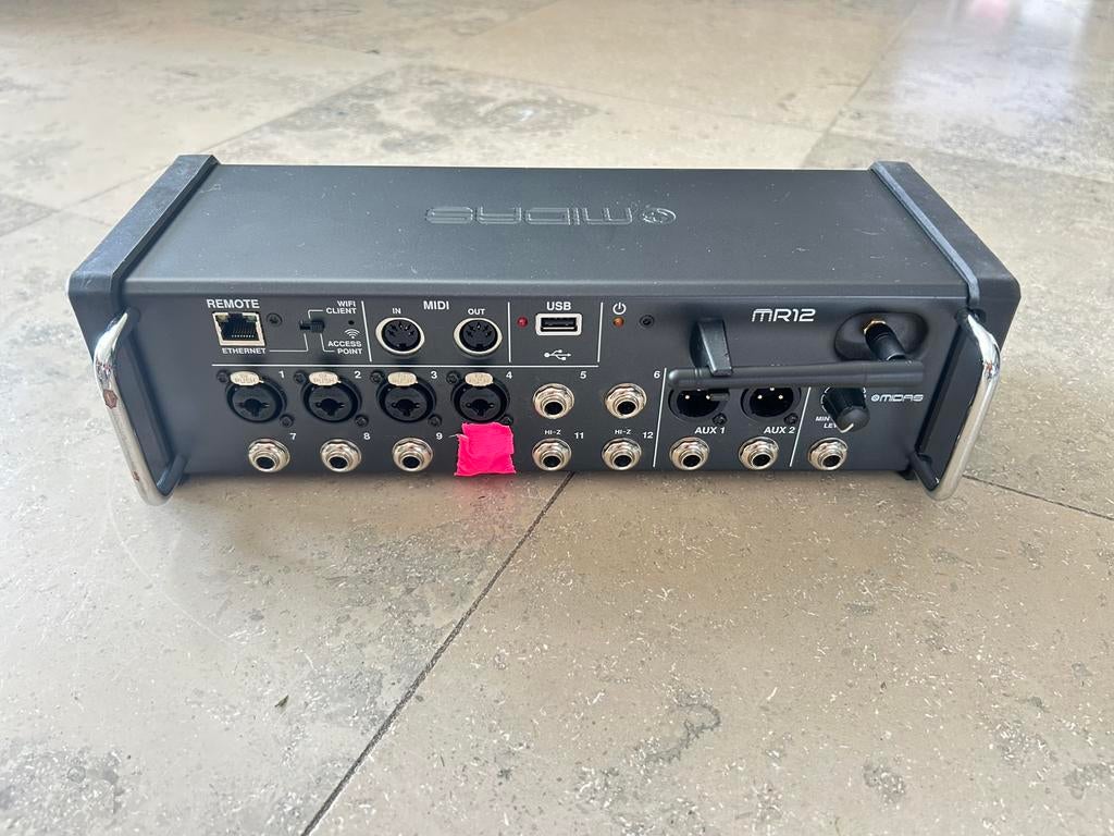 Midas MR12, Muziek en Instrumenten, Ophalen, Gebruikt, 10 tot 20 kanalen, Microfooningang
