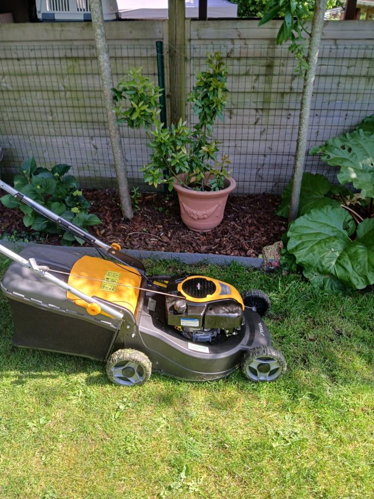Mooi gras machine  4 jaar oude, Tuin en Terras, Ophalen