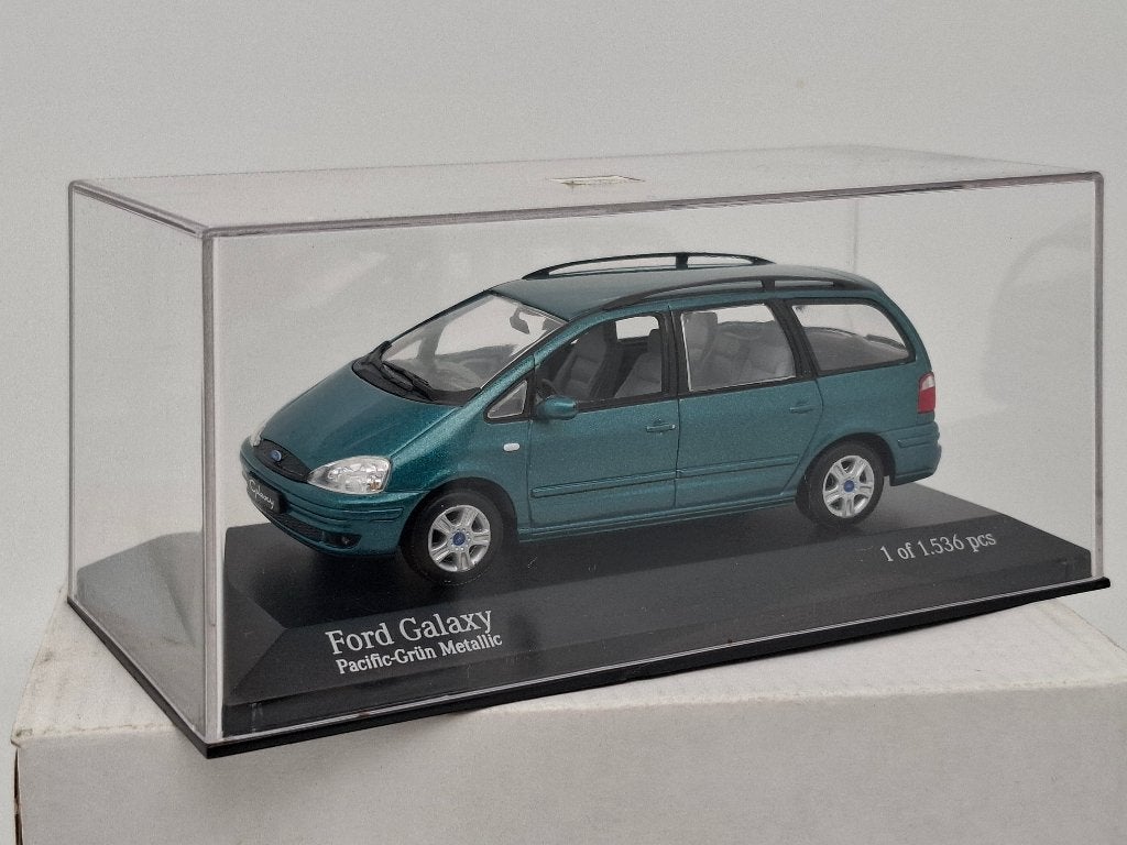Ford Galaxy édition limitée - Minichamps 1/43, Envoi, Comme neuf, Voiture, MiniChamps