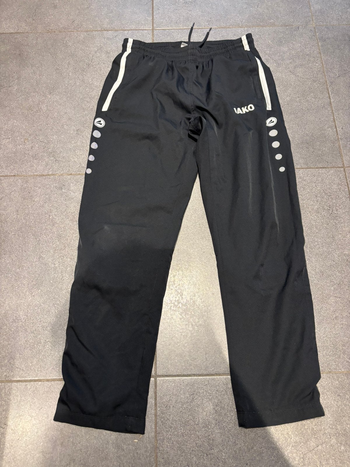Trainingbroek jako maat S, Kleding | Heren, Sportkleding, Ophalen of Verzenden, Zo goed als nieuw, Maat 46 (S) of kleiner