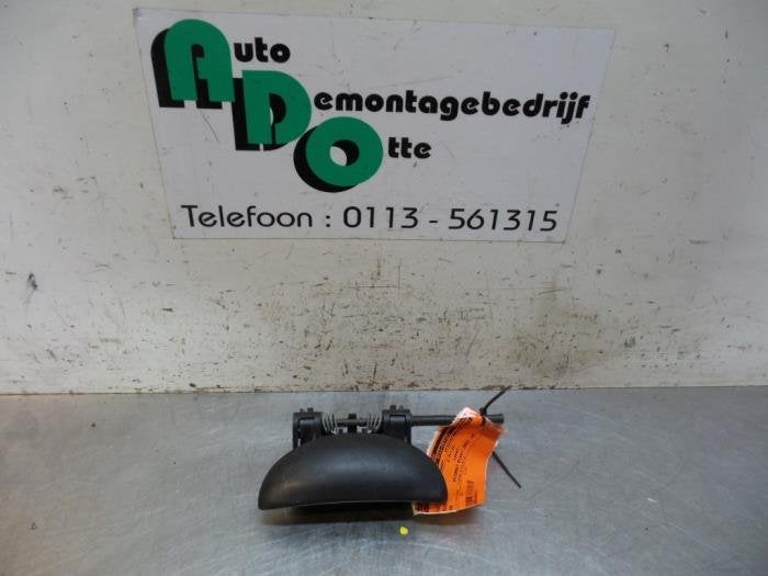 Poignée portière 2portes gauche d'un Peugeot 206, -, 3 mois de garantie, Utilisé, -