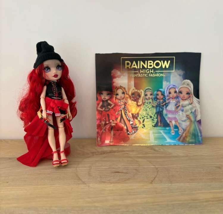 Rainbow High pop, Ophalen of Verzenden, Zo goed als nieuw