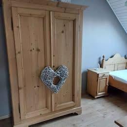 Kast, Huis en Inrichting, Ophalen, Met deur(en), 100 tot 150 cm, 25 tot 50 cm