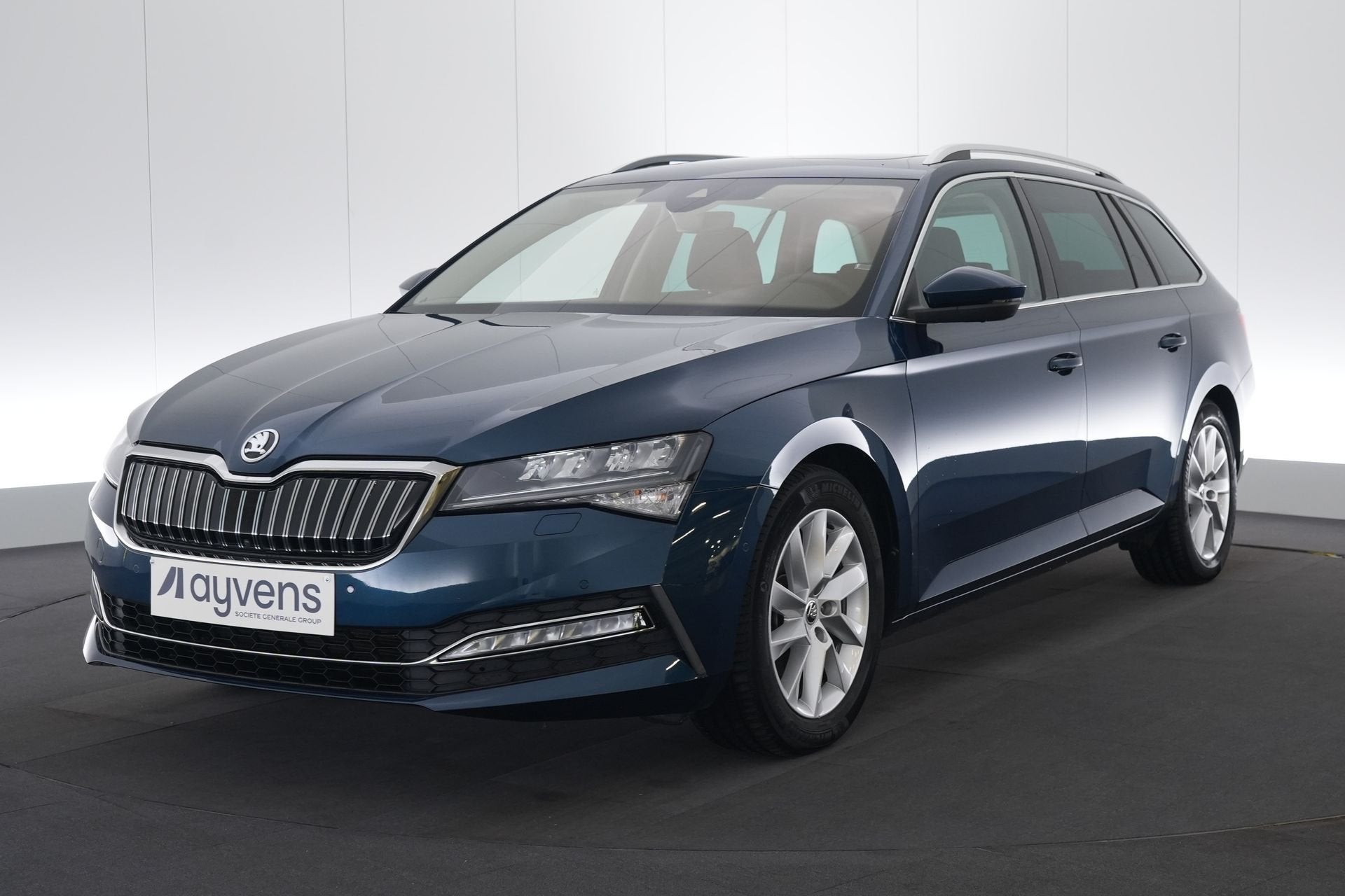 (2AQS900) SKODA SUPERB COMBI, Auto's, Gebruikt, Euro 6, Blauw, 5 deurs