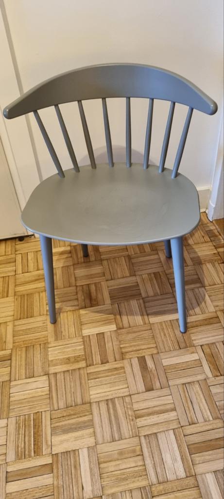 Chaise design scandinave - grise - très bon état, Huis en Inrichting, Stoelen, Ophalen