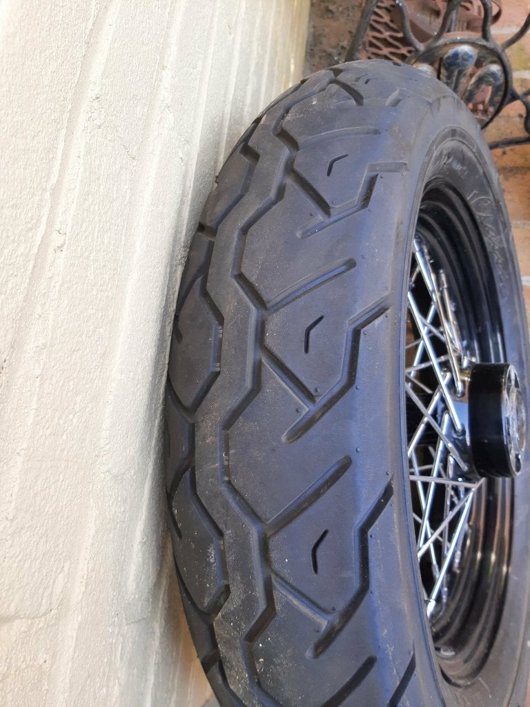Achter wiel harley  140 x16 band nieuw, Motoren, Ophalen of Verzenden, Gebruikt