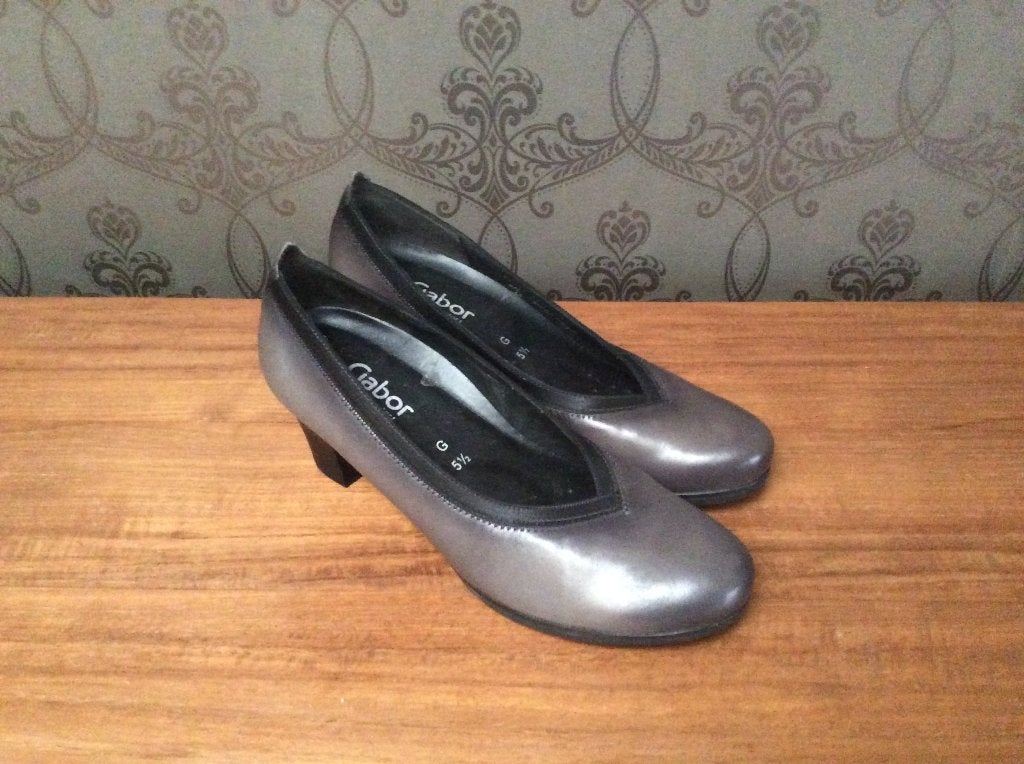 Pompes Gabor 38.5 neuves, Vêtements | Femmes, Chaussures, Neuf, Gris, Enlèvement ou Envoi, Gabor