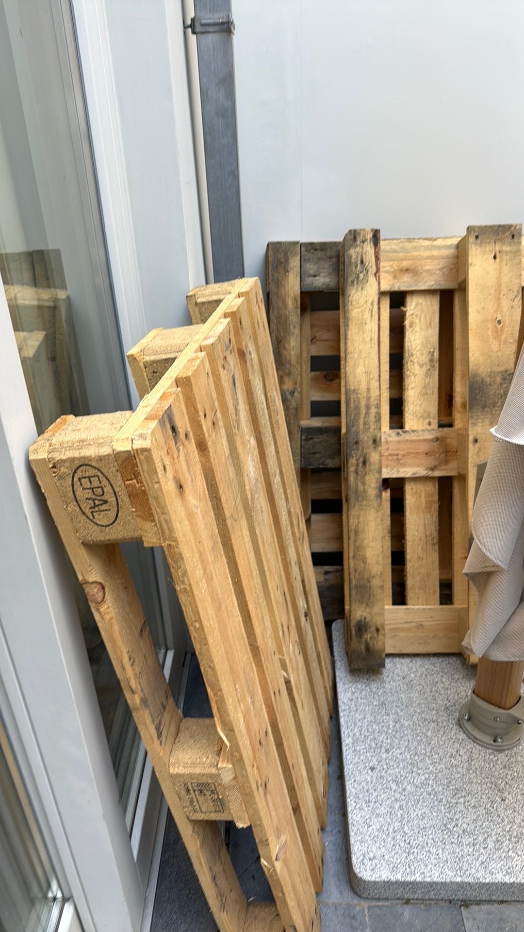 Palettes a donner, Ophalen, Zo goed als nieuw