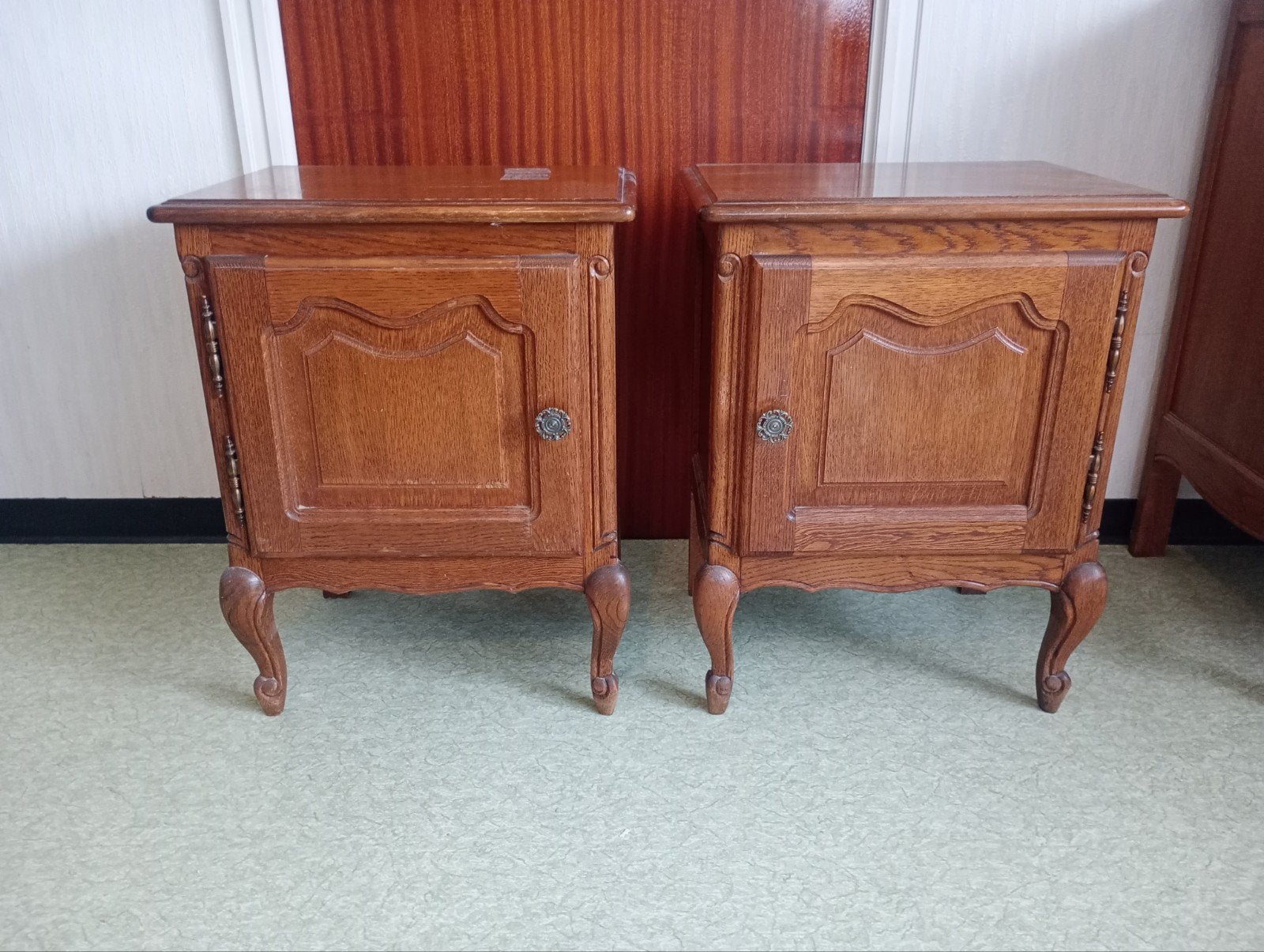 Vintage houten nachtkastjes in Franse stijl, Ophalen of Verzenden, Gebruikt, Hout