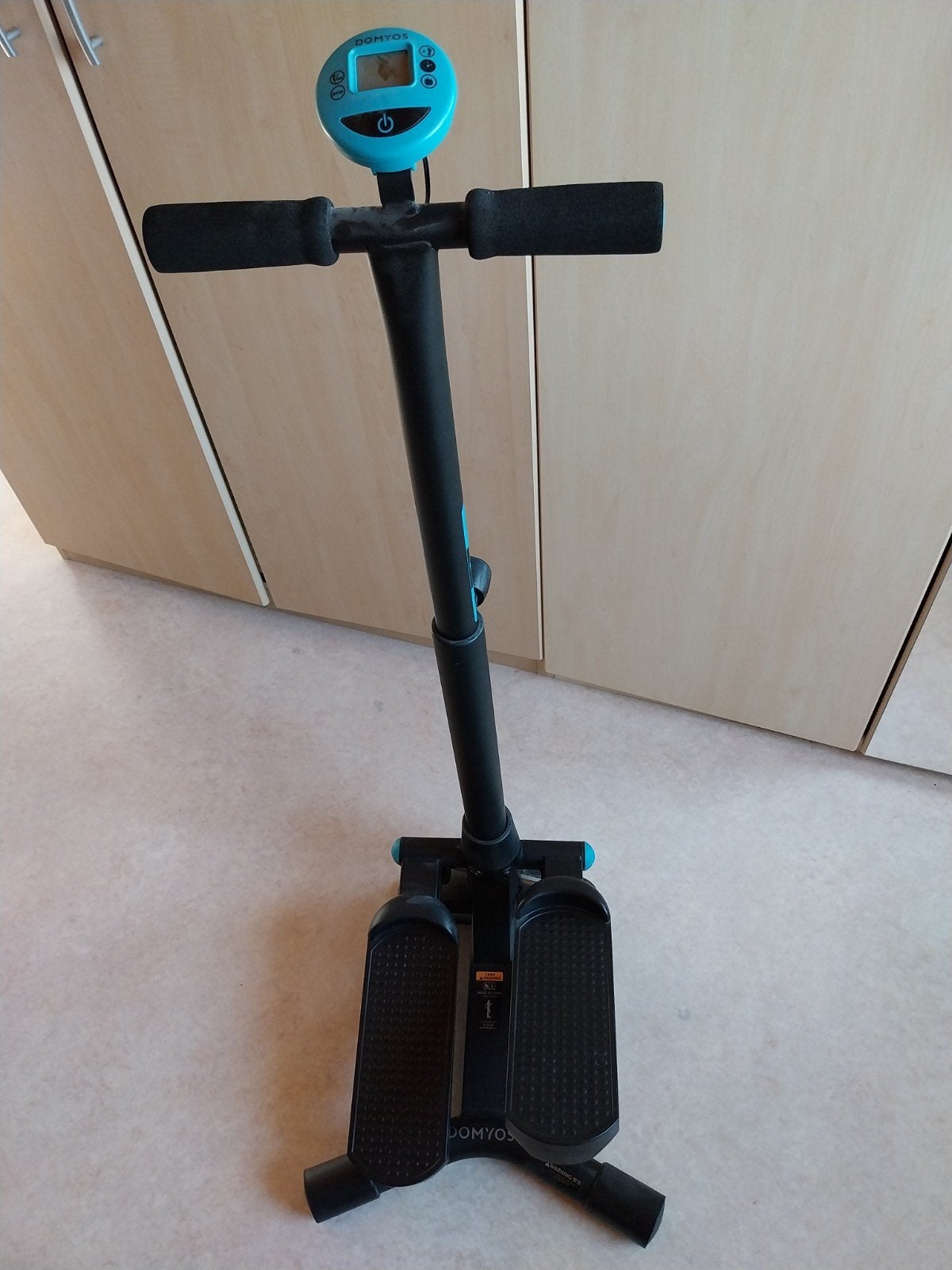 Fitnesstoestel (Step), Sport en Fitness, Ophalen, Stepapparaat, Zo goed als nieuw, Metaal