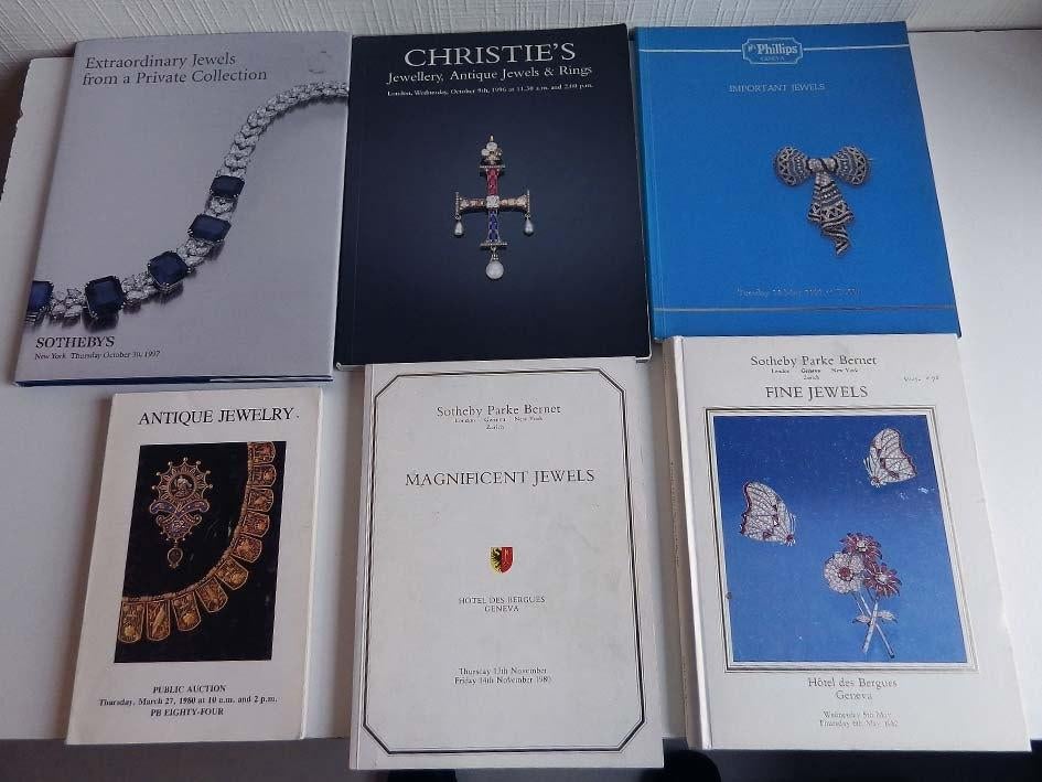 Originele “Jewelry” Veilingcatalogi: €.5,00/stuk., Ophalen, Zo goed als nieuw