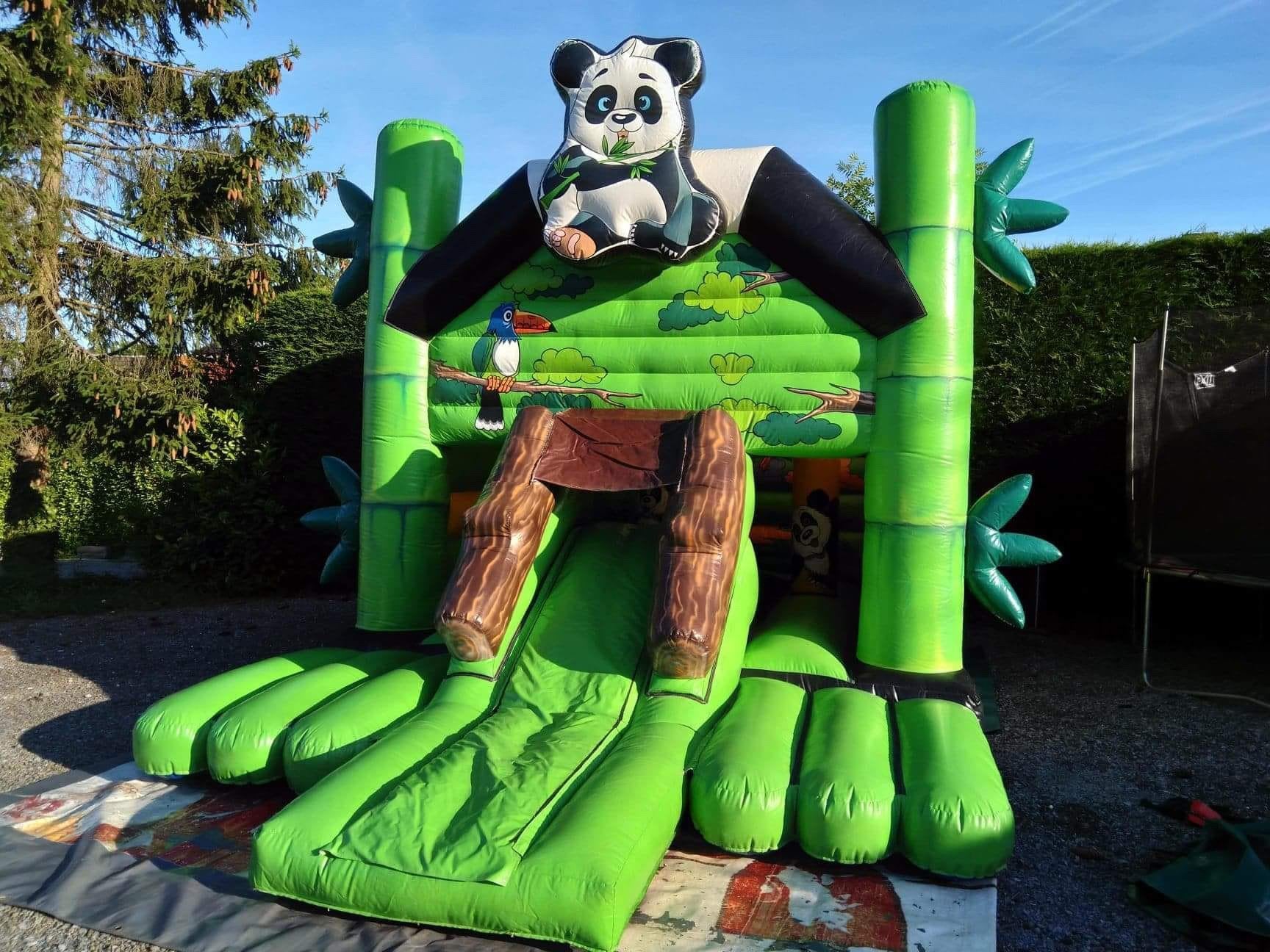 Springkasteel Panda, Hobby en Vrije tijd, Feestartikelen | Verhuur, Ophalen, Gebruikt