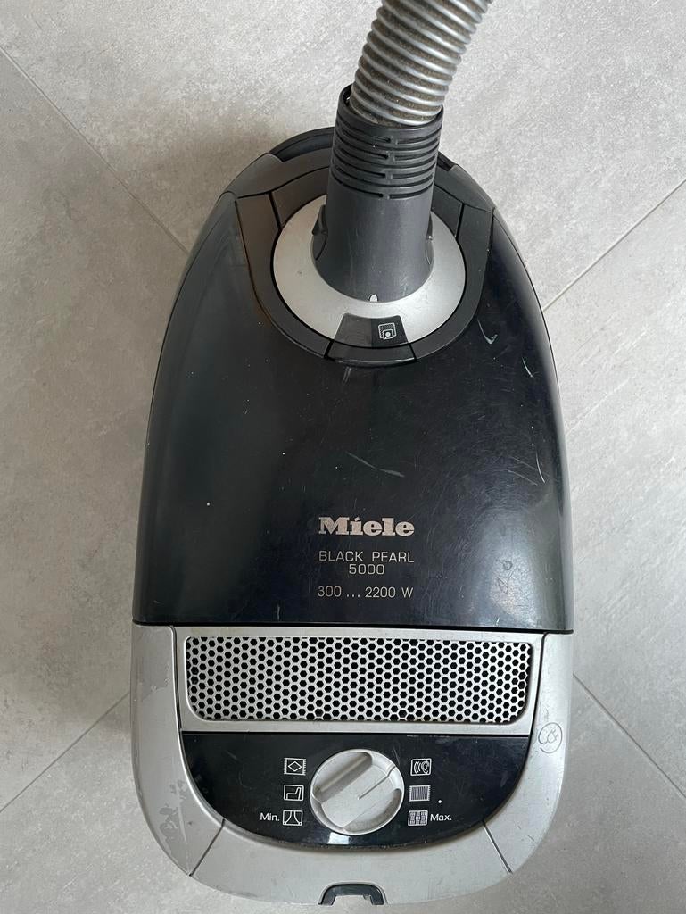 Miele Black Pearl 5000 stofzuiger, Enlèvement, Utilisé, Sac à poussière, 2000 watts ou plus
