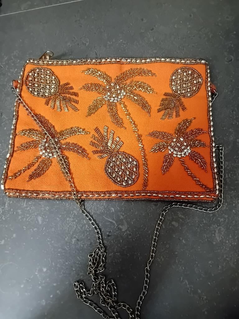 Plat schoudertasje, Handtassen en Accessoires, Ophalen, Zo goed als nieuw, Oranje, Schoudertasje