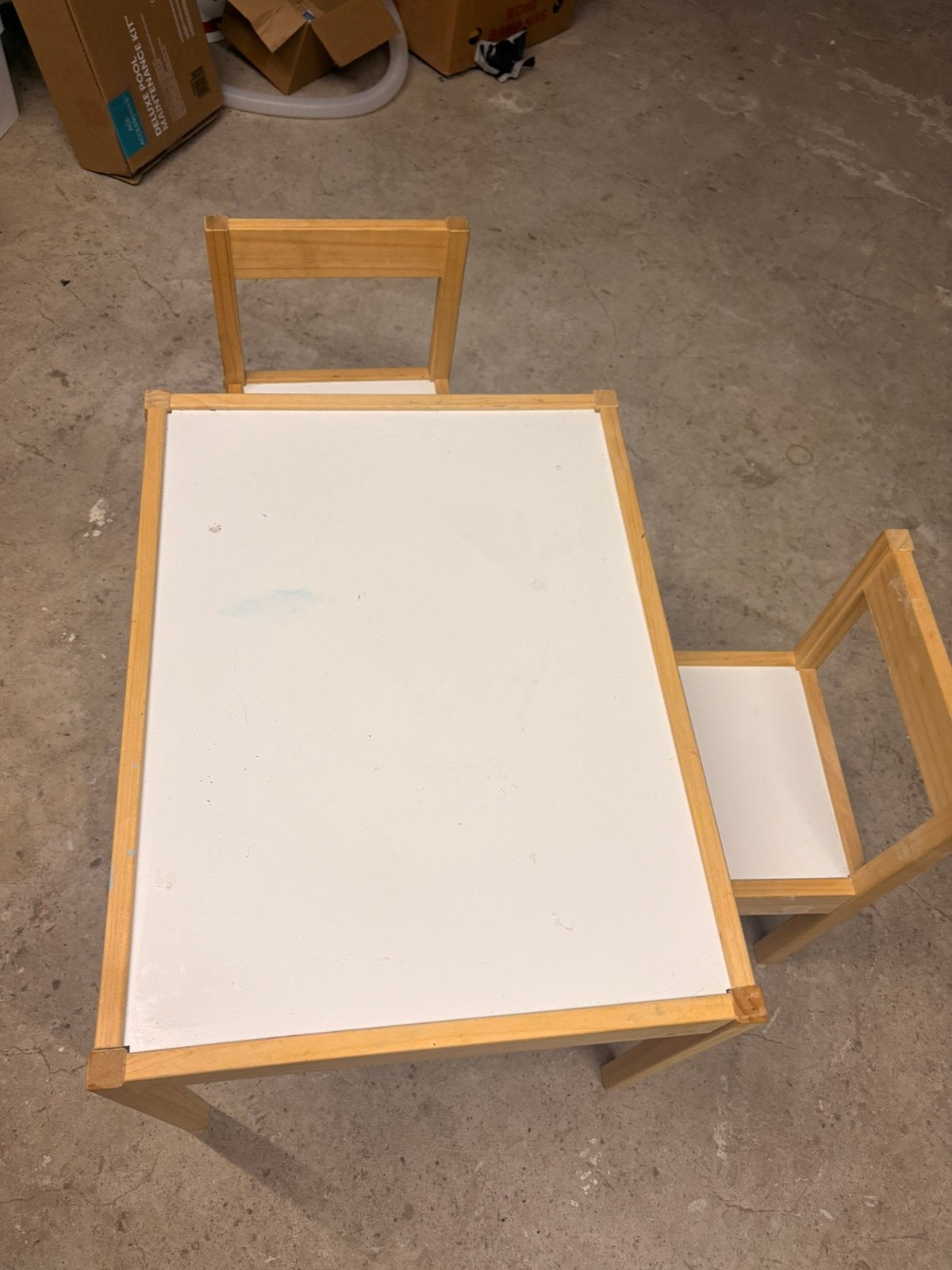 Kinder tafel met stoelen, Kinderen en Baby's, Ophalen, Gebruikt