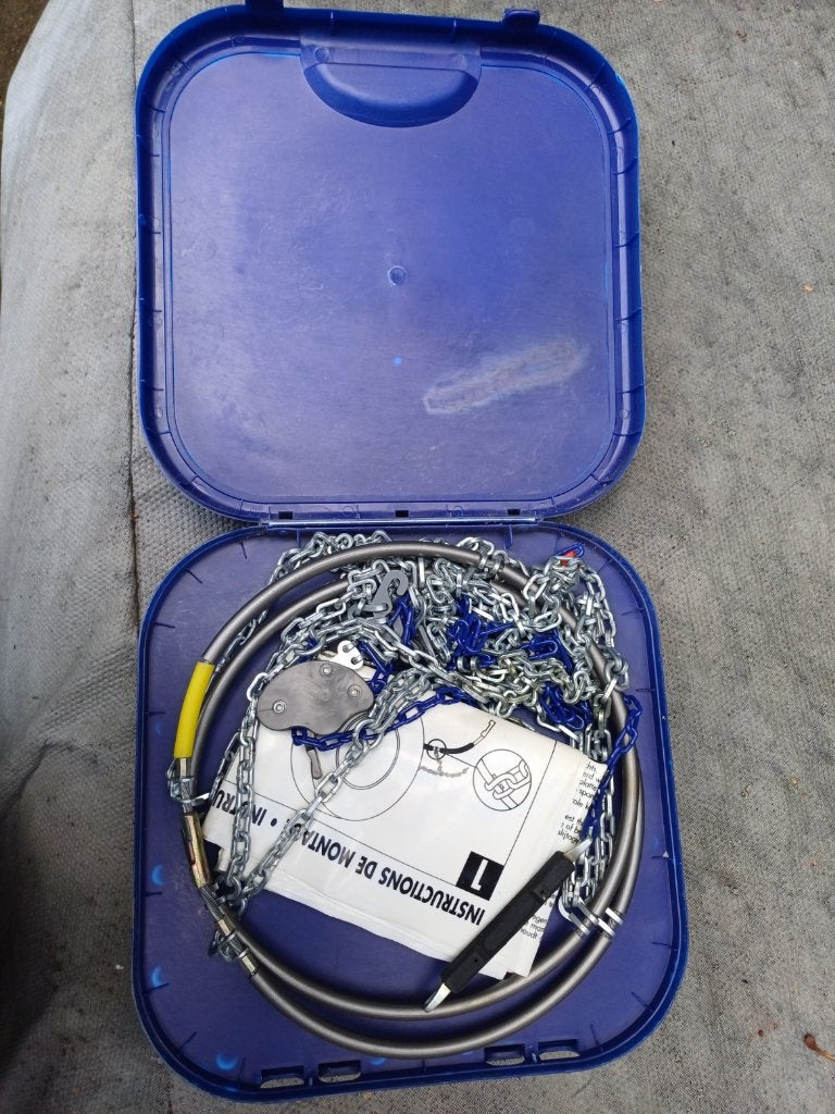 Chaines neiges 2, Autos : Divers, Enlèvement