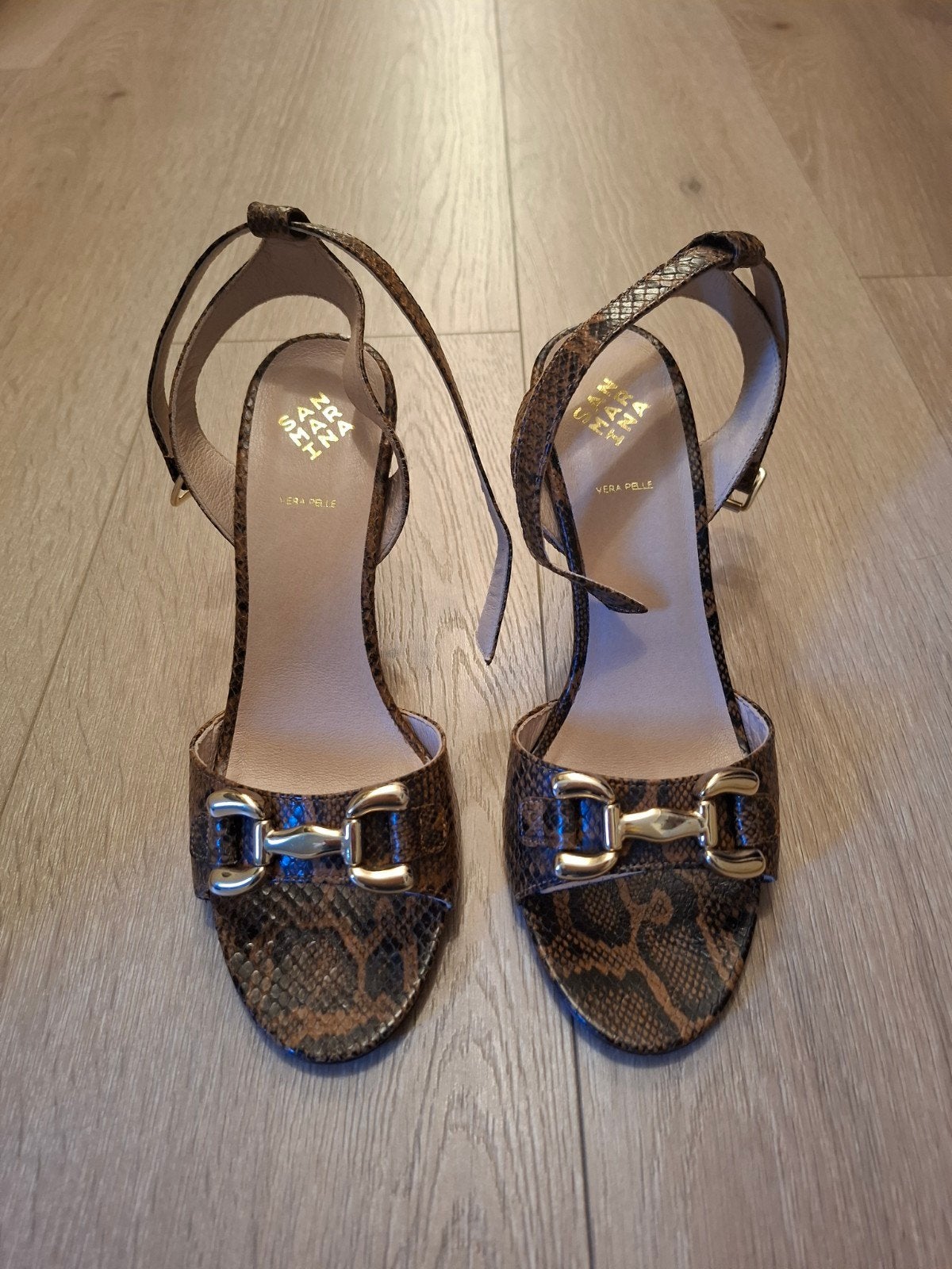 NIEUW, sandalen hakken, 40, Kleding | Dames, Schoenen, San Marina, Ophalen of Verzenden, Nieuw