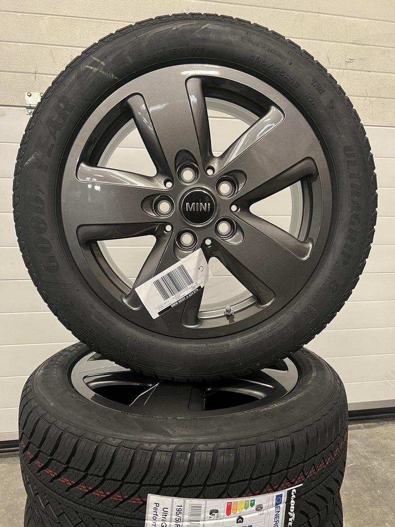 16’’ MINI COOPER BMW 1 SERIE 2SERIE F40 F41 VELGEN WINTER OR, Auto-onderdelen, Banden en Velgen, -, Banden en Velgen, Nieuw, 195 mm