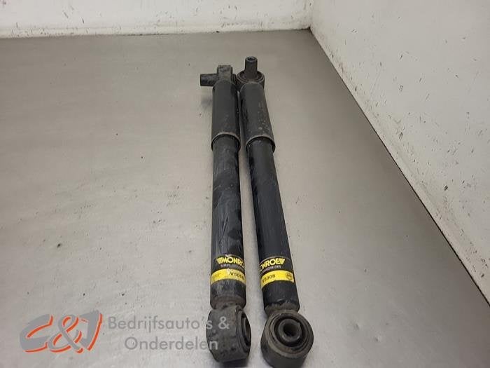 Kit amortisseur d'un Mercedes Vito, -, 3 mois de garantie, Utilisé, -