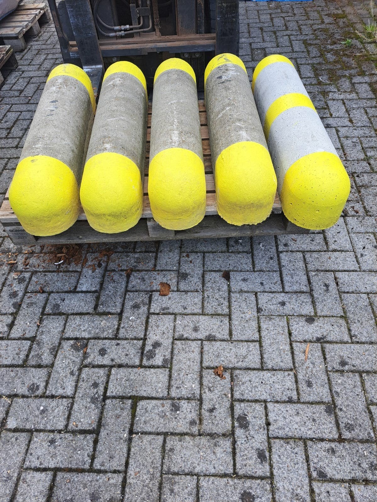 Beton stootblokken, varkensrug, biggenrug, Ophalen, Zo goed als nieuw, Overige materialen