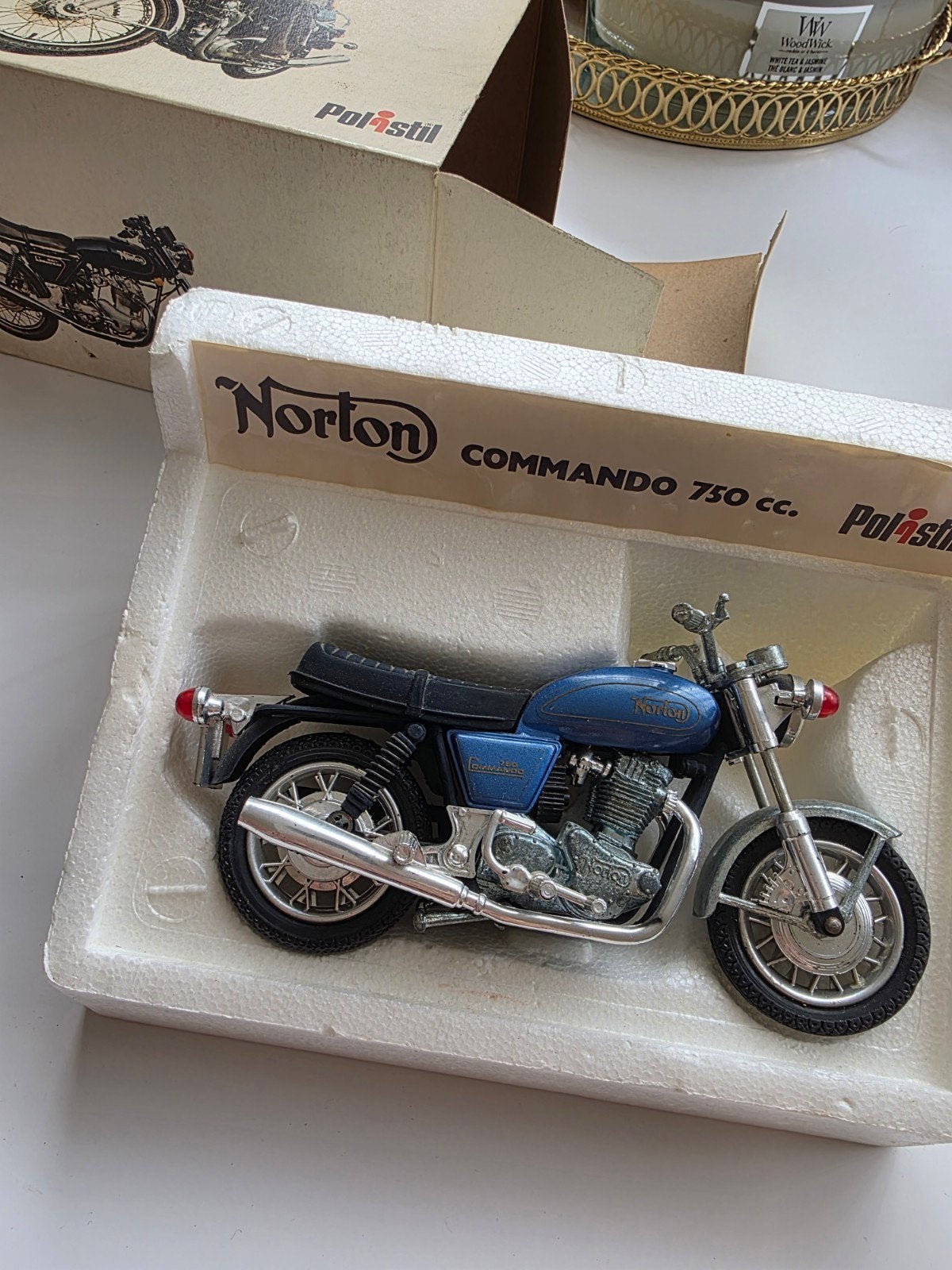 Moto de collection Norton commando 750cc, Ophalen of Verzenden, Gebruikt, 1:9 t/m 1:12, Motor