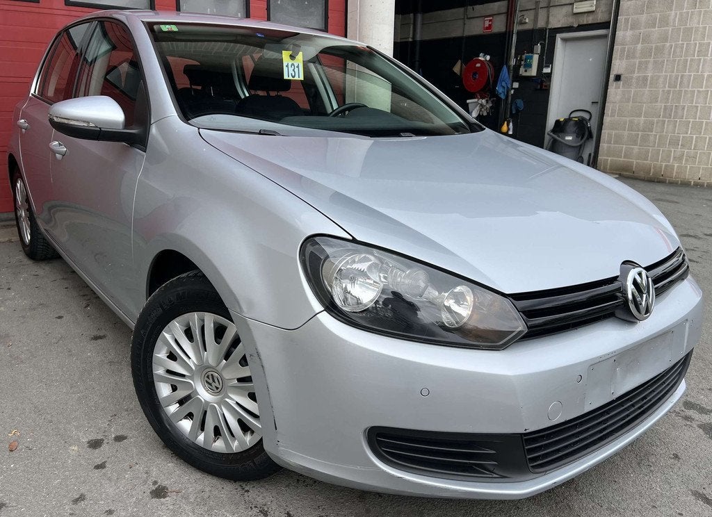 Volkswagen Golf 1.6 CR TDi Trendline DPF + CLIM (bj 2010), Auto's, Euro 5, 105 pk, Gebruikt, 4 cilinders