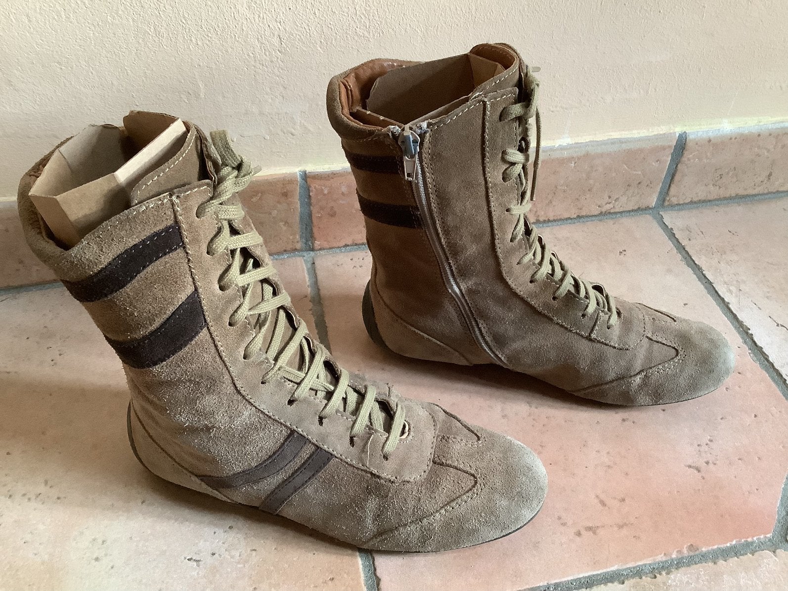 Kikers vintage boksschoenen maat 38 suède, Ophalen of Verzenden, Gebruikt, Schoenen