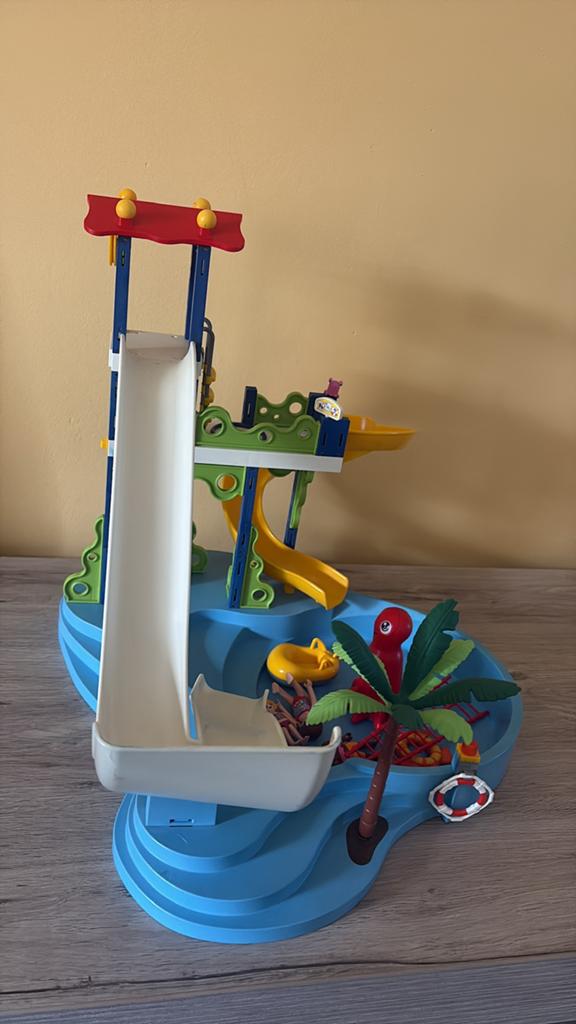 Parc aquatique playmobil, Enfants & Bébés, Jouets | Playmobil, Enlèvement, Comme neuf