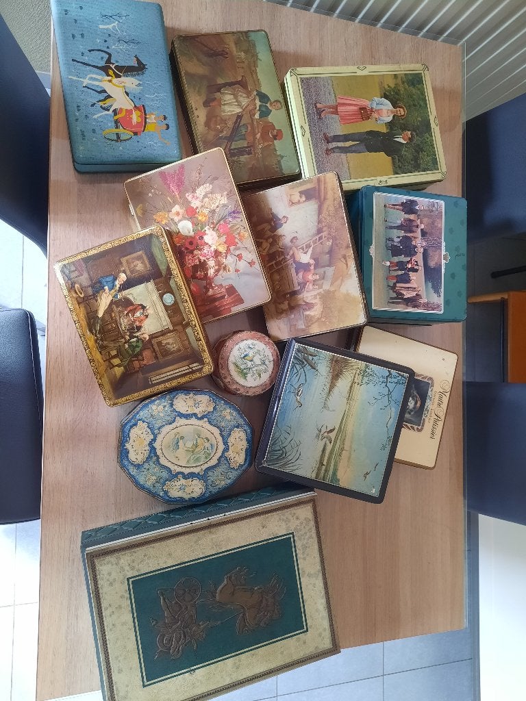 Oude koekendozen, Ophalen, Gebruikt