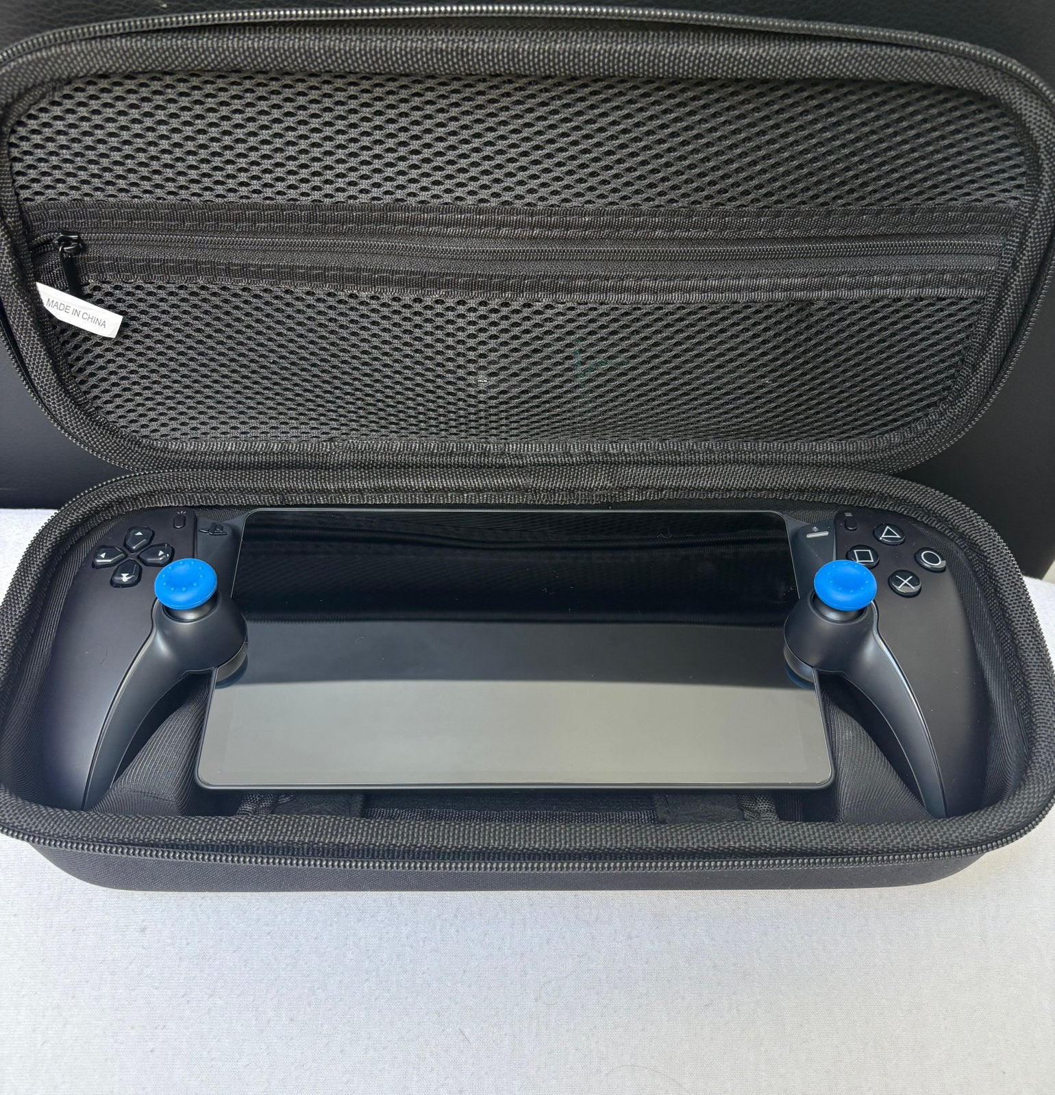 Ps portal + case, Consoles de jeu & Jeux vidéo, Consoles de jeu | Sony PSP, Enlèvement ou Envoi, Neuf, Noir, Autres modèles